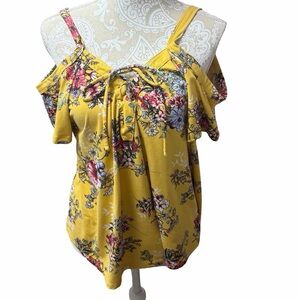 Haute Monde Yellow Floral Cold Shoulder Blouse
Women’s Medium